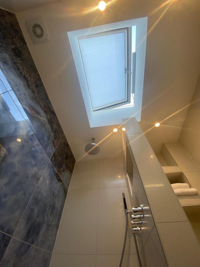 Alp Hotel Amsterdam Bagian luar foto