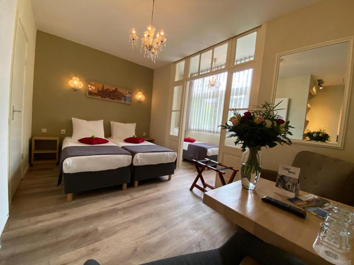Alp Hotel Amsterdam Bagian luar foto